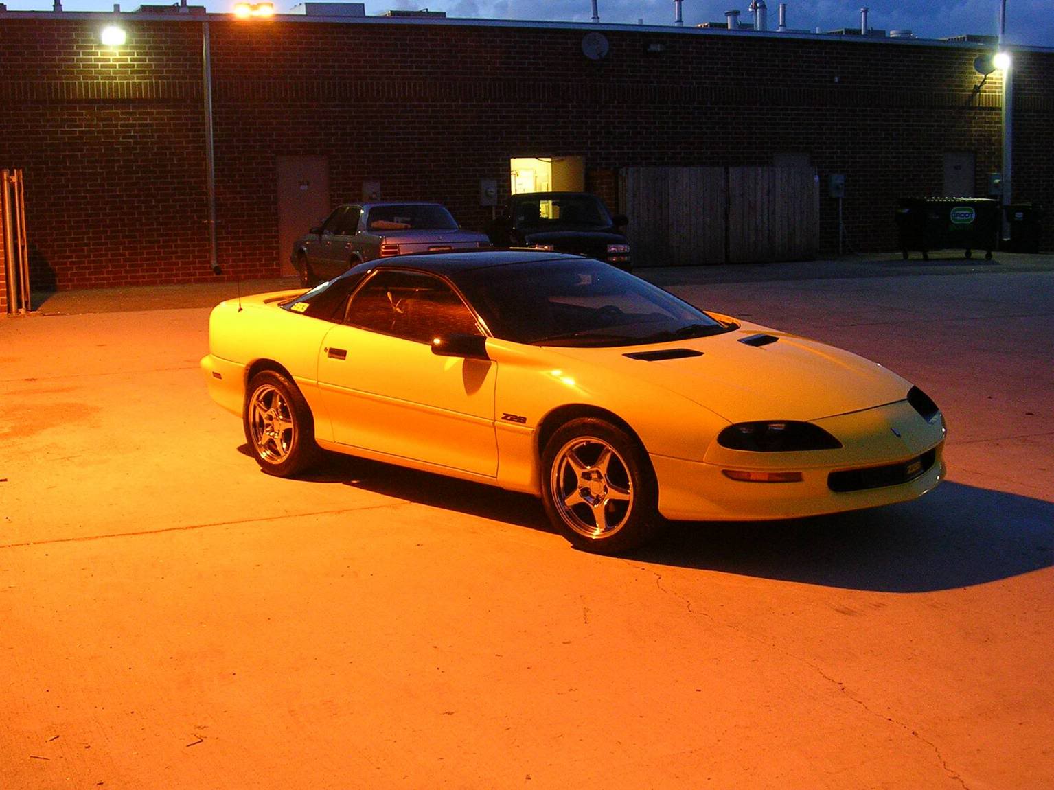 Name: Z-28behind1.jpg
Views: 13
Size: 176.9 KB