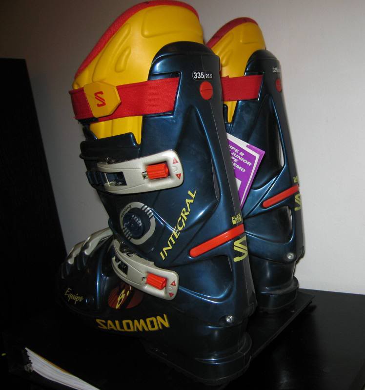 Name:  salomon26blue_2.jpg
Views: 303
Size:  50.2 KB